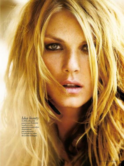 Angela Lindvall photo 97545