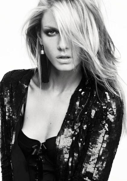 Angela Lindvall photo 97560