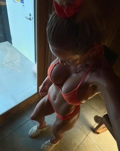 Abby Dowse photo 63604