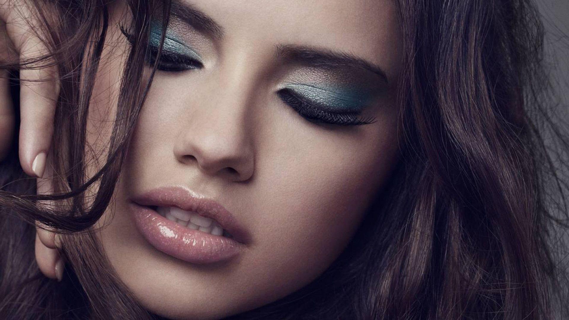 Adriana Lima