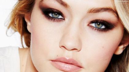 Gigi Hadid photo 241276