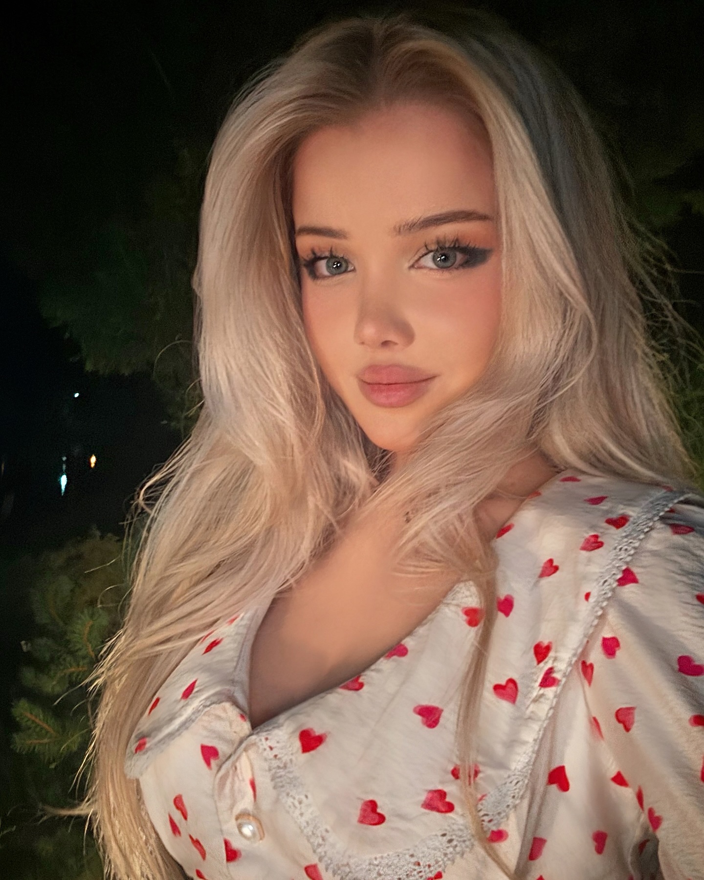 Alexa Stele