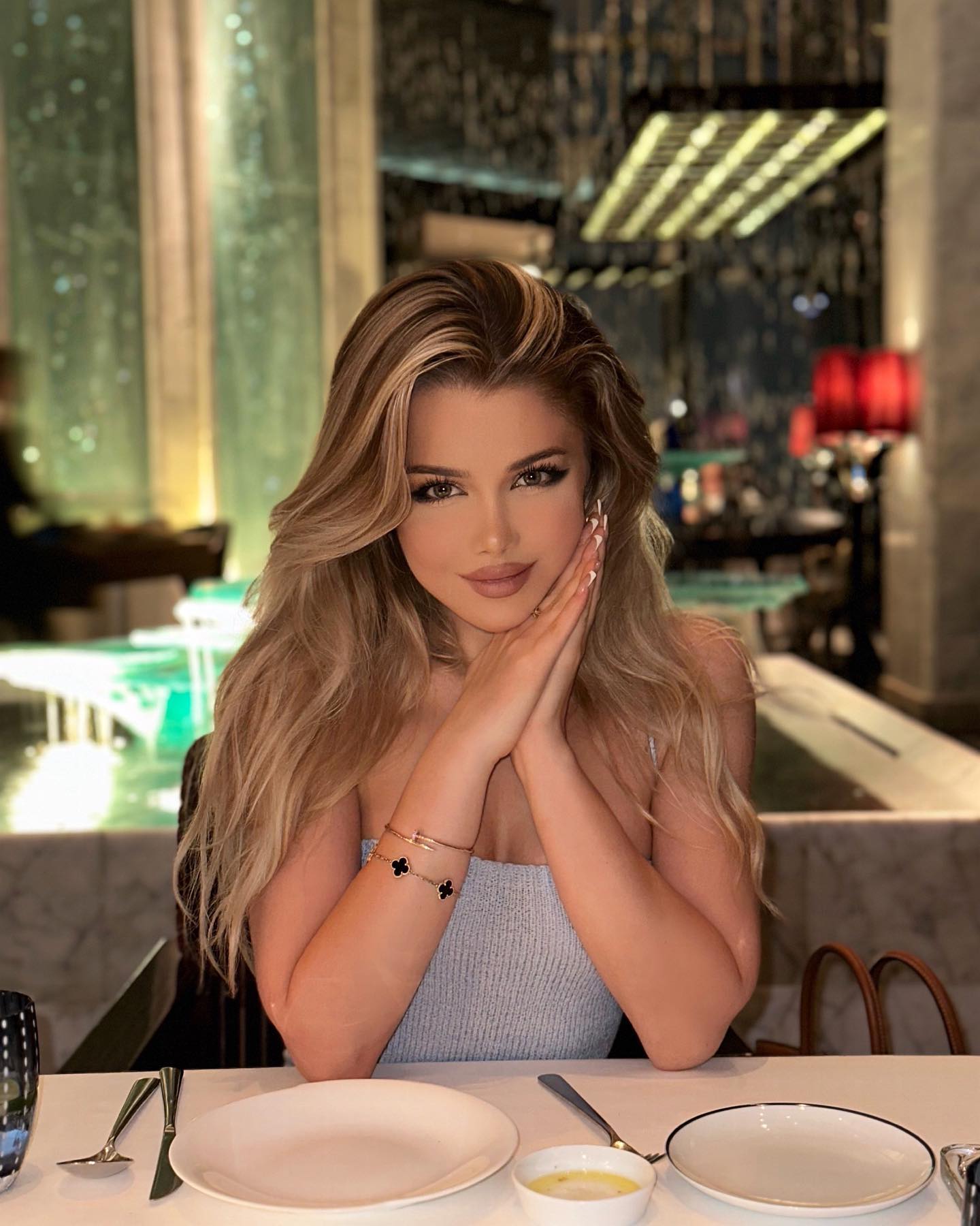 Alexa Stele