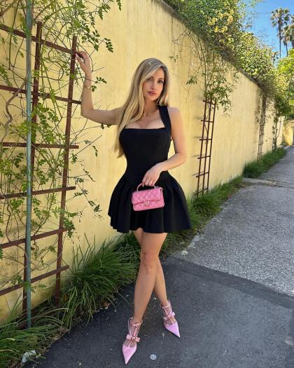 Amanda Lee photo 68231