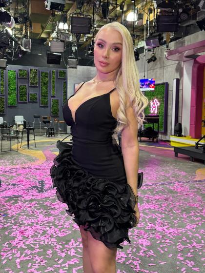 Daniella Chávez photo 201511