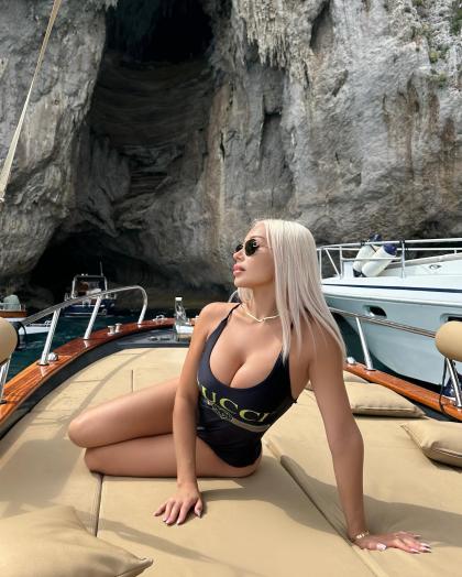 Daniella Chávez photo 201590
