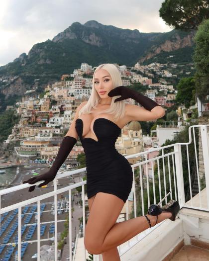 Daniella Chávez photo 201765